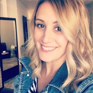 Meet your Posher, April